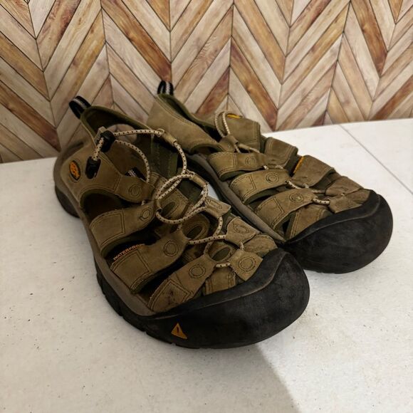 Tan/Beige Keen Quality Sandal Type Shoe, Size 10.5 [Shoe 230] main image 5